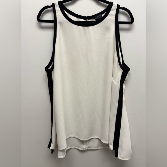 Michel Studio Tops - 4 for $25 🍒 Michel Studio Elegant Black and White Sleeveless Top